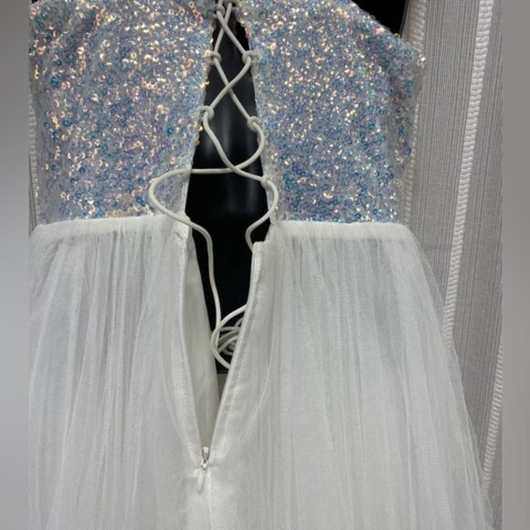 NWT Elegant White with Iridescent Sequins Prom Homecoming Wedding Gown Size XL - Picture 11 of 16